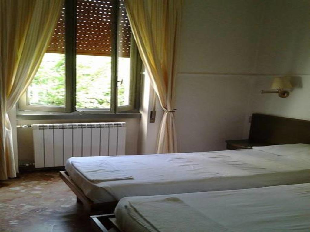 Hotel Parini 체사노보스코네 외부 사진
